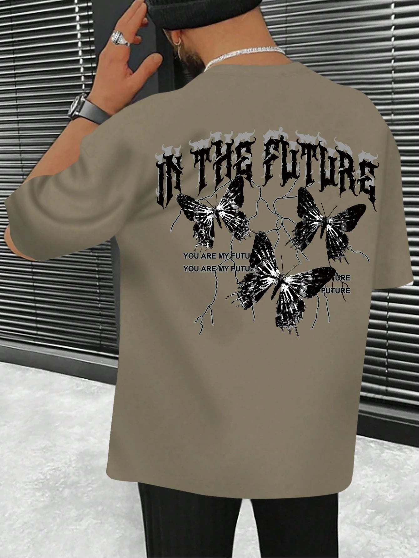 Manfinity EMRG Men T-Shirts Fit Crew Neck Short Sleeve Graphic Tee Butterfly Street Summer Polyester