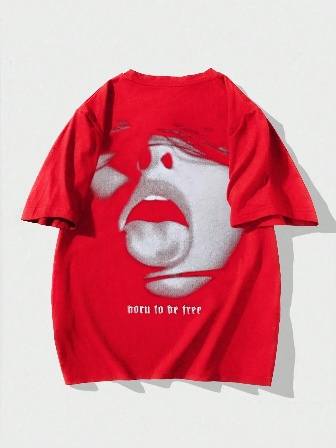 Manfinity EMRG Men Loose Fit Short Sleeve T-Shirt with Character Graphic Print, Street Wear, Boyfriend Gift