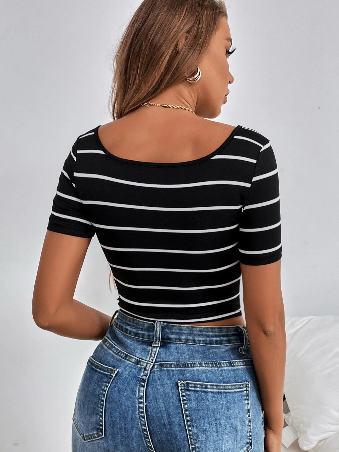 Ezwear Summer Scoop Neck Striped Crop Tee