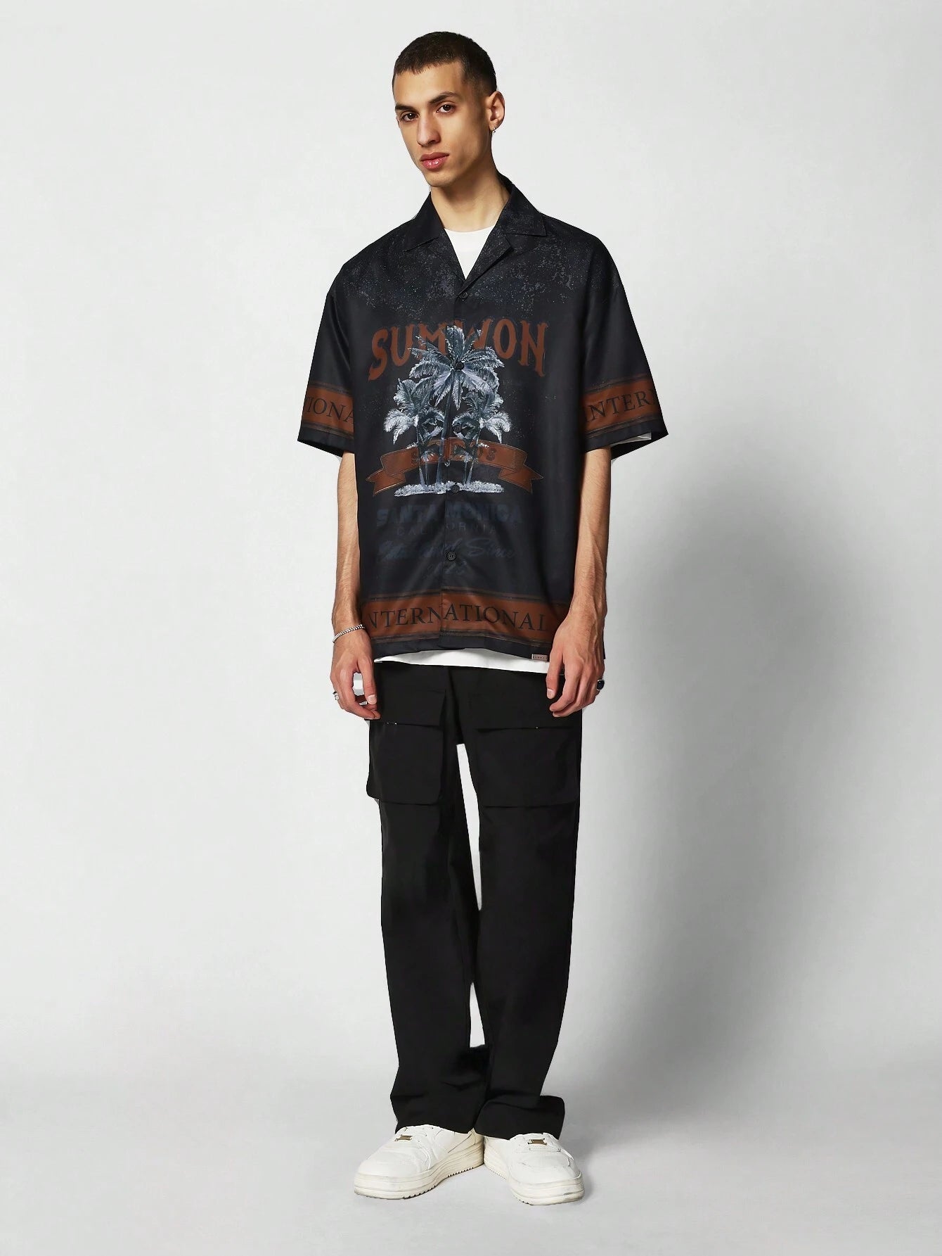 SUMWON Relaxed Fit Shirt with All over Print