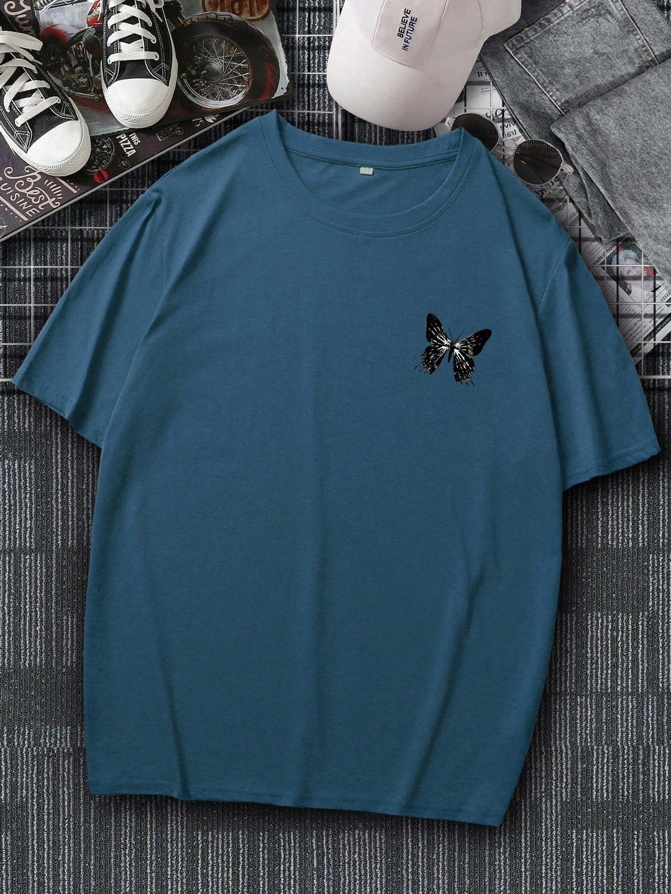Manfinity EMRG Men T-Shirts Fit Crew Neck Short Sleeve Graphic Tee Butterfly Street Summer Polyester
