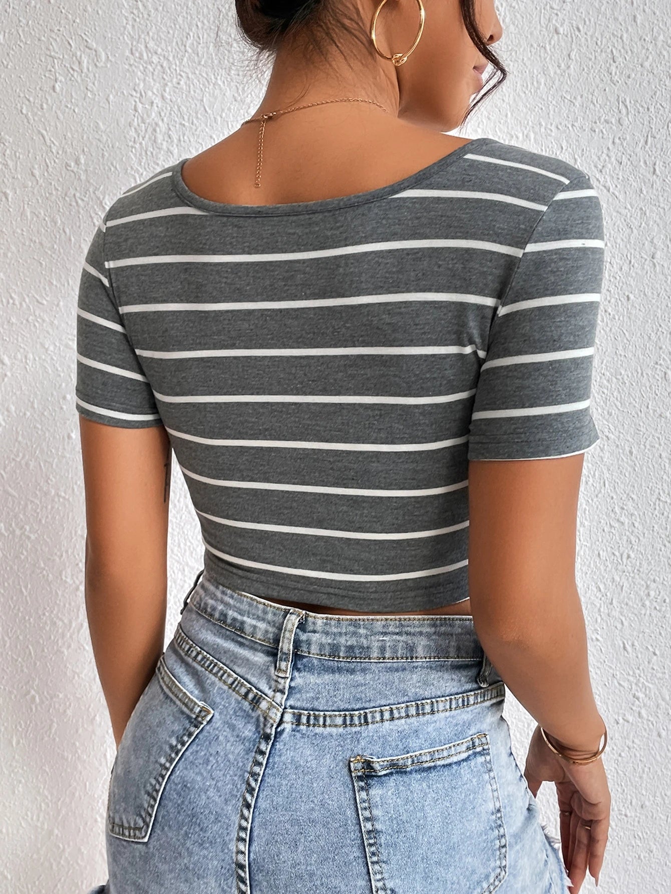 Ezwear Summer Scoop Neck Striped Crop Tee