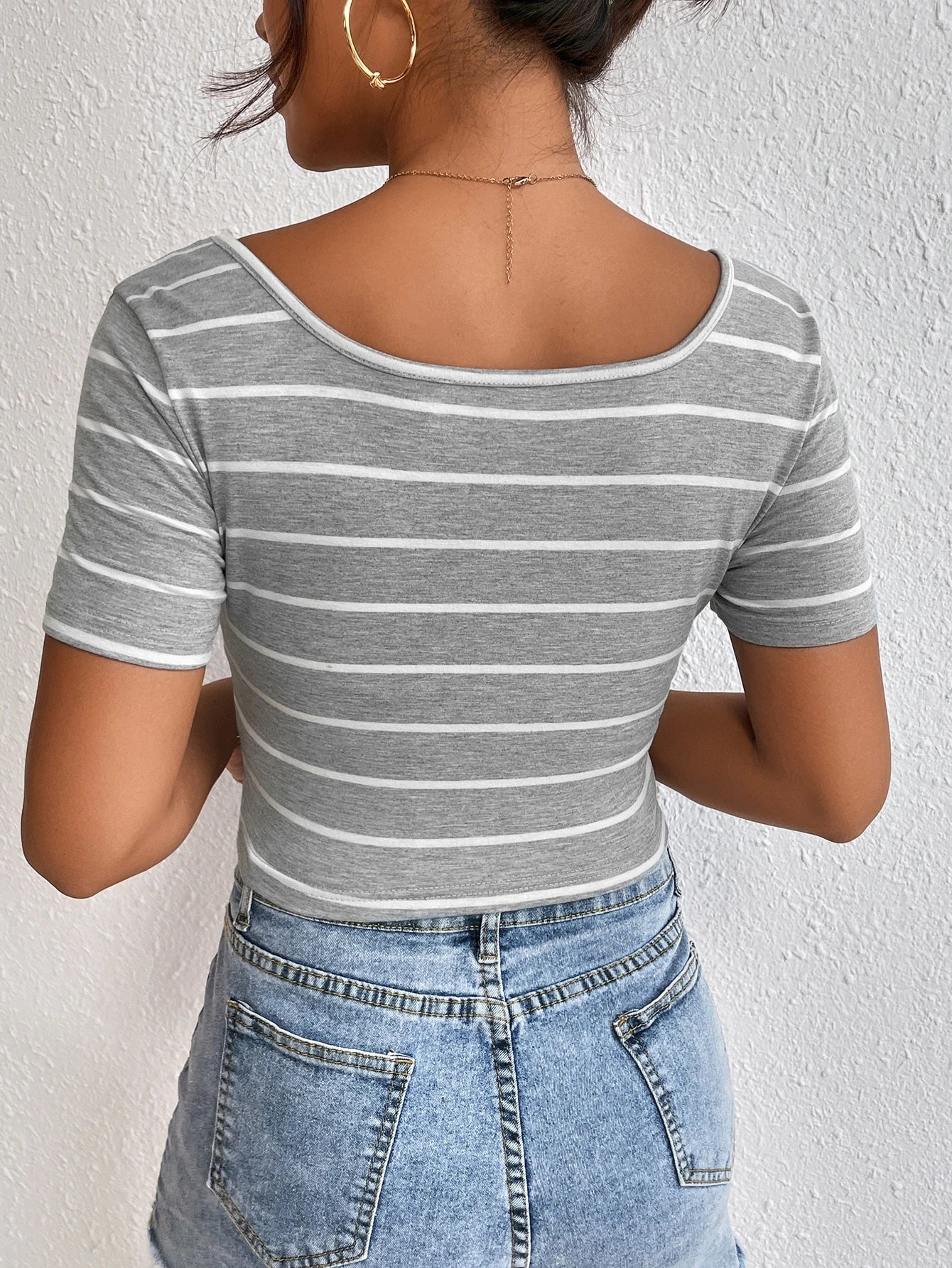 Ezwear Summer Scoop Neck Striped Crop Tee