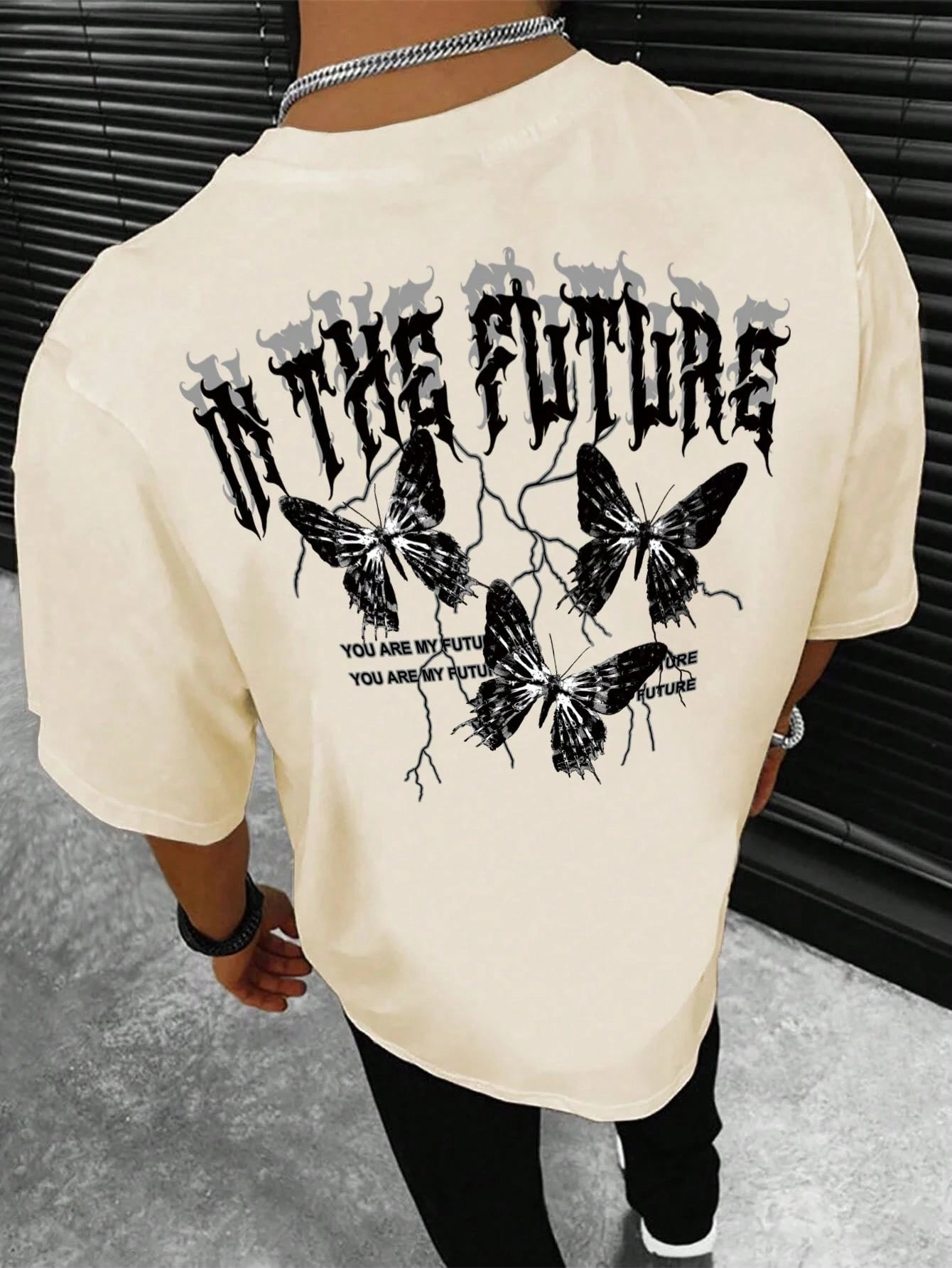 Manfinity EMRG Men T-Shirts Fit Crew Neck Short Sleeve Graphic Tee Butterfly Street Summer Polyester