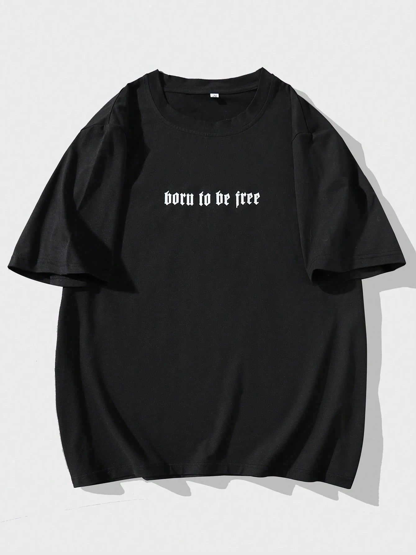 Manfinity EMRG Men Loose Fit Short Sleeve T-Shirt with Character Graphic Print, Street Wear, Boyfriend Gift