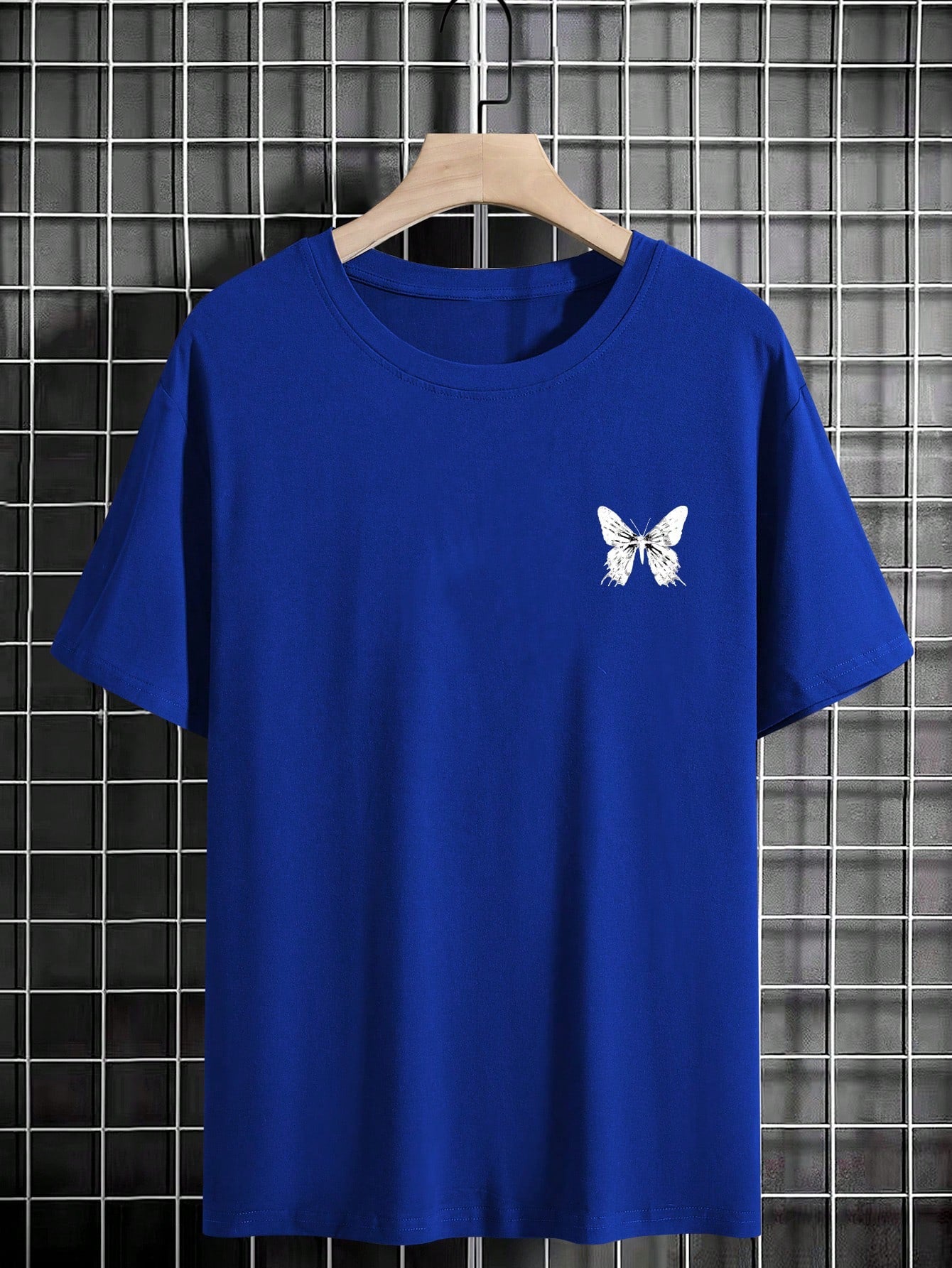 Manfinity EMRG Men T-Shirts Fit Crew Neck Short Sleeve Graphic Tee Butterfly Street Summer Polyester