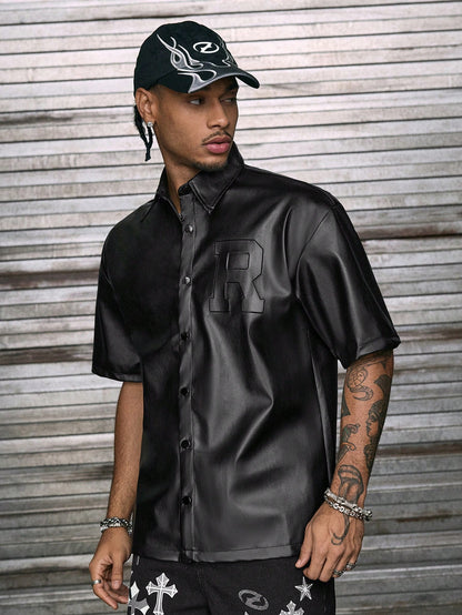 AXEPEAK Men Summer Street Fashion Plain Loose PU Leather Short Sleeve Shirt with Letter Print and Drop Shoulder Design, for Boyfriend Gift, Going Out, Streetwear Edition