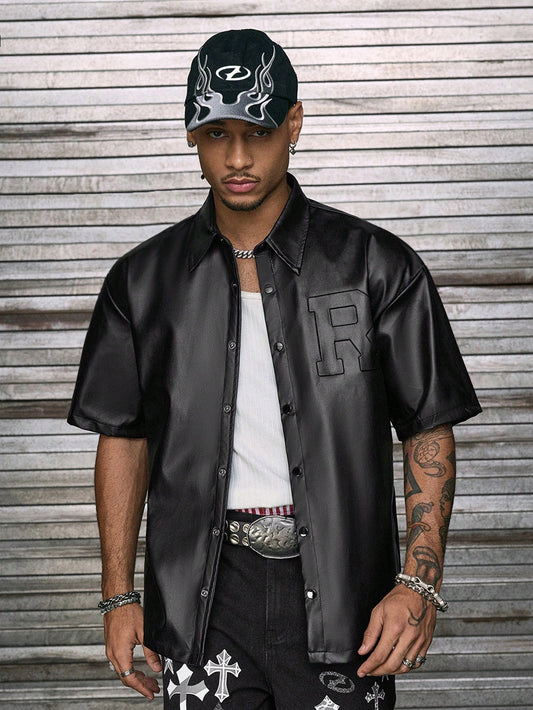 AXEPEAK Men Summer Street Fashion Plain Loose PU Leather Short Sleeve Shirt with Letter Print and Drop Shoulder Design, for Boyfriend Gift, Going Out, Streetwear Edition